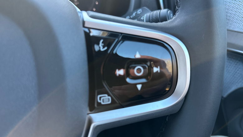 Volvo XC90 2.0 T8 406 PHEV Ultra Dark 5dr AWD Geartronic Estate